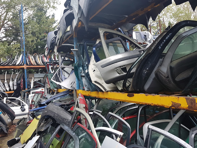 Aperçu des activités de la casse automobile EURO AUTOMOBILES située à TOULOUSE (31400)